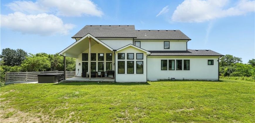 Homes for Sale in Liberty, MO 64068 | 8422 NE 147th Street