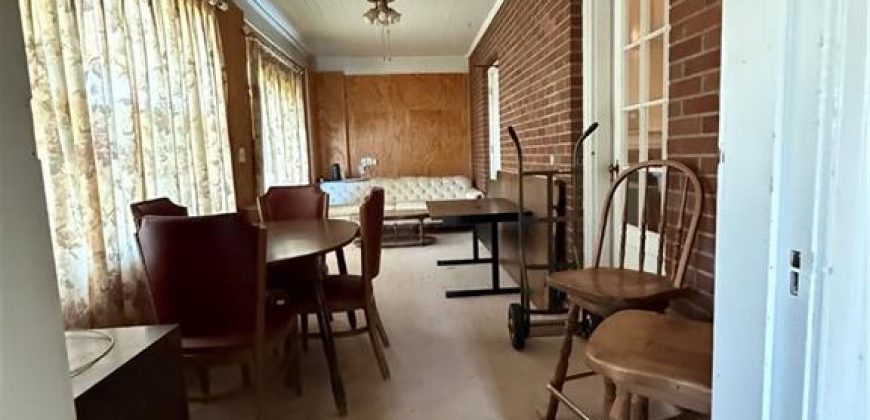 Homes for Sale in Kansas City, MO 64118 | 901 NW 79th Street