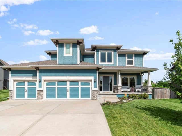 Homes for Sale in Kansas City, MO 64157 | 9931 N Lewis Avenue