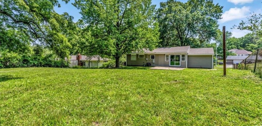 Homes for Sale in Gladstone, MO 64118 | 6000 N TRACY Avenue