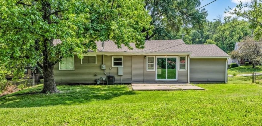 Homes for Sale in Gladstone, MO 64118 | 6000 N TRACY Avenue