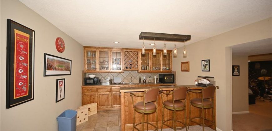 Homes for Sale in Kansas City, MO 64154 | 5619 NW 108TH Terrace