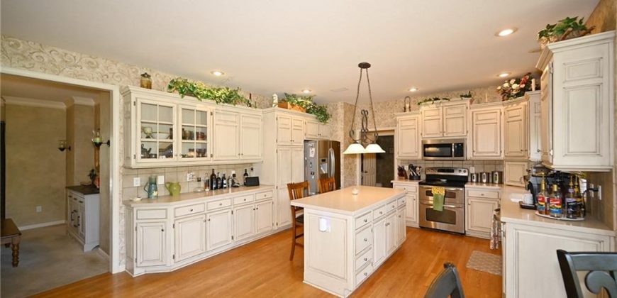 Homes for Sale in Kansas City, MO 64154 | 5619 NW 108TH Terrace