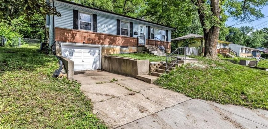 Homes for Sale in Liberty, MO 64068 | 425  Maple Street