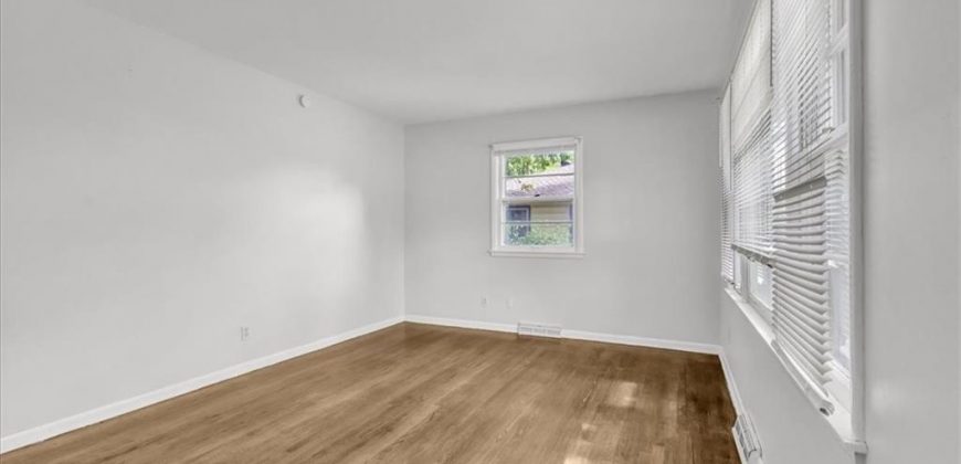 Homes for Sale in Liberty, MO 64068 | 425  Maple Street