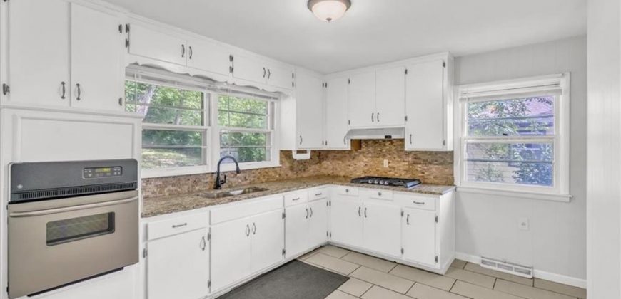 Homes for Sale in Liberty, MO 64068 | 425  Maple Street