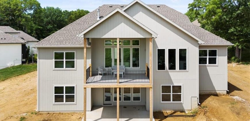 Homes for Sale in Kansas City, MO 64151 | 7007 N Kirkwood Avenue