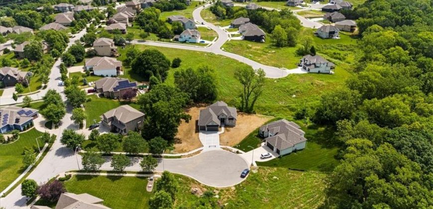 Homes for Sale in Kansas City, MO 64151 | 7007 N Kirkwood Avenue