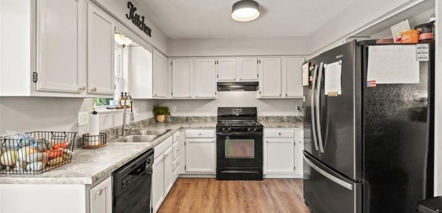 Homes for Sale in Kansas City, MO 64155 | 118 NE 109th Street