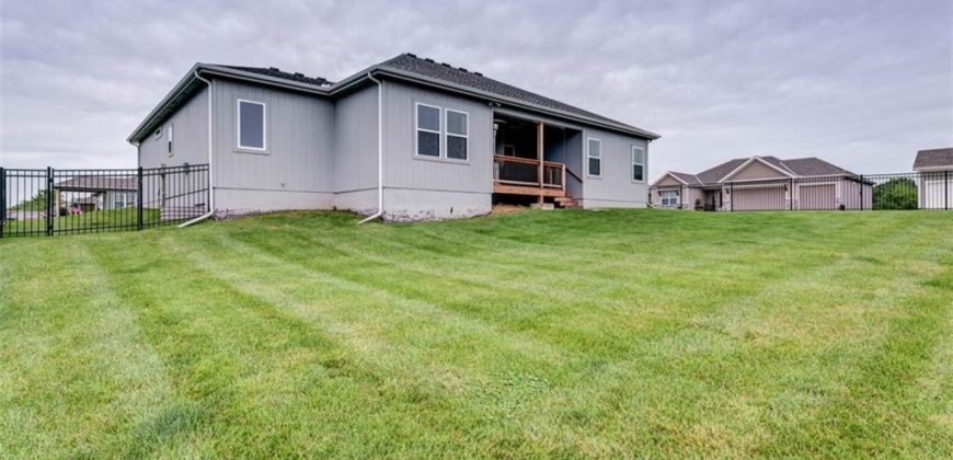 Homes for Sale in Parkville, MO 64152 | 7495 NW Douglas Court