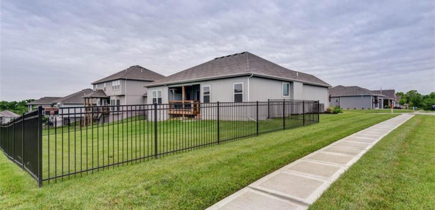 Homes for Sale in Parkville, MO 64152 | 7495 NW Douglas Court