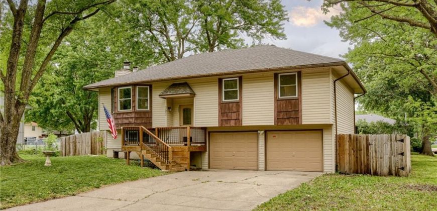 Homes for Sale in Kearney, MO 64060 | 302 E 11th Street