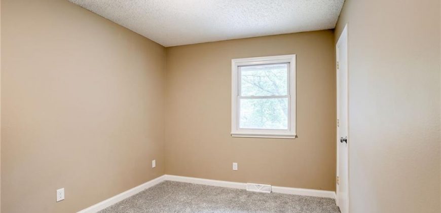 Homes for Sale in Kearney, MO 64060 | 302 E 11th Street