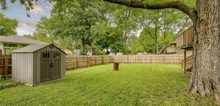 Homes for Sale in Kearney, MO 64060 | 302 E 11th Street