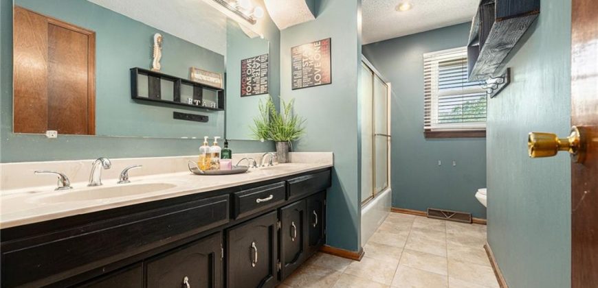 Homes for Sale in Platte City, MO 64079 | 63  Maple Drive