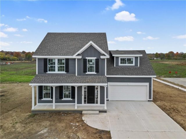 Homes for Sale in Kansas City, MO 64156 | 6110 NE 118th Street