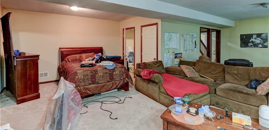 Homes for Sale in Liberty, MO 64068 | 512 E Clayview Drive