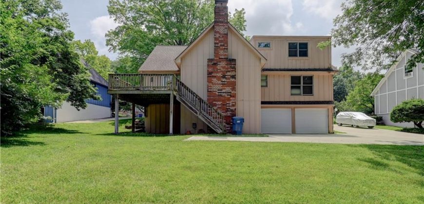 Homes for Sale in Liberty, MO 64068 | 512 E Clayview Drive