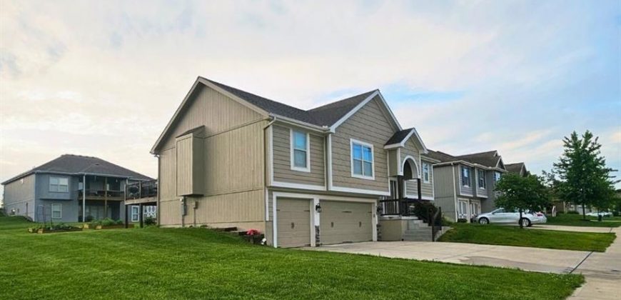 Homes for Sale in Kearney, MO 64060 | 705  Englewood Drive