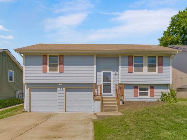 Homes for Sale in Kansas City, MO 64158 | 7202 N FARLEY Avenue