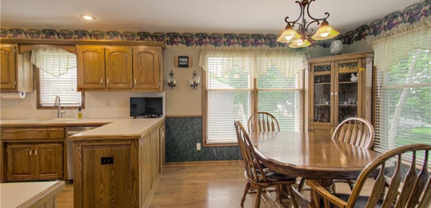Homes for Sale in Kearney, MO 64060 | 1710  Kathleen Way