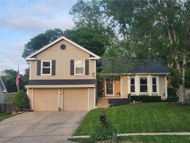Homes for Sale in Liberty, MO 64068 | 1599  Ridgeway Drive