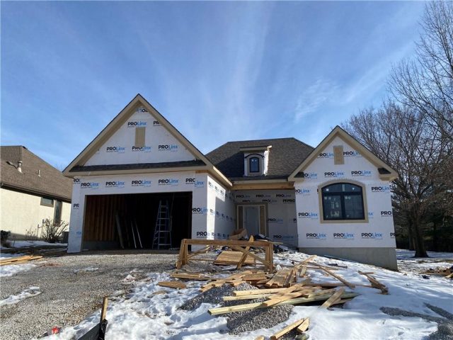 Homes for Sale in Kansas City, MO 64155 | 10001 N Euclid Avenue
