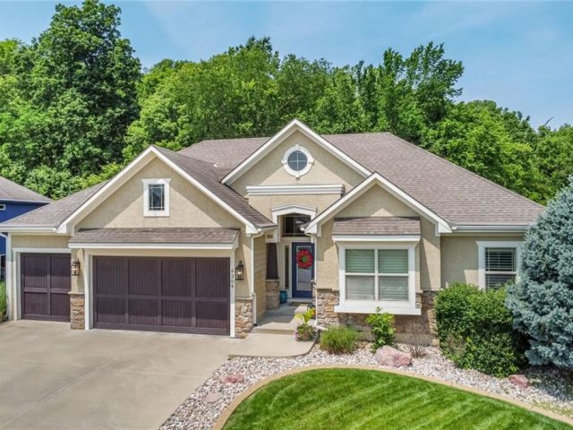 Homes for Sale in Kansas City, MO 64151 | 6304 N BRITT Avenue