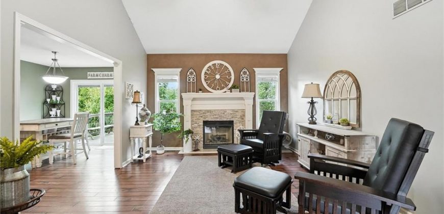 Homes for Sale in Kansas City, MO 64156 | 10318 N KENSINGTON Court