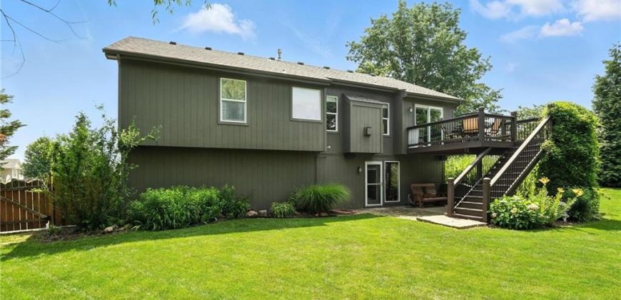 Homes for Sale in Kansas City, MO 64156 | 10318 N KENSINGTON Court