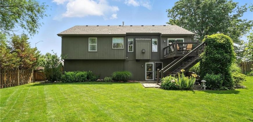 Homes for Sale in Kansas City, MO 64156 | 10318 N KENSINGTON Court