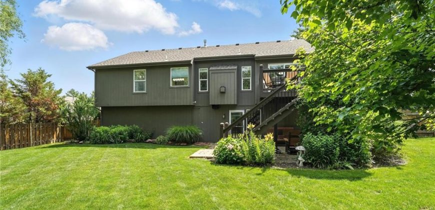 Homes for Sale in Kansas City, MO 64156 | 10318 N KENSINGTON Court
