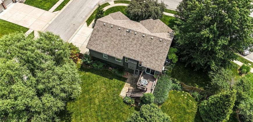Homes for Sale in Kansas City, MO 64156 | 10318 N KENSINGTON Court