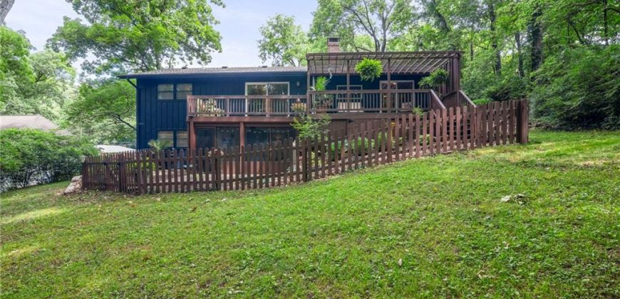 Homes for Sale in Liberty, MO 64068 | 1449  Woodland Drive