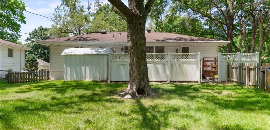 Homes for Sale in Gladstone, MO 64119 | 6705 N Bellefontaine Avenue