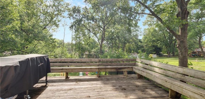 Homes for Sale in Liberty, MO 64068 | 853  York Place