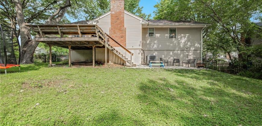 Homes for Sale in Liberty, MO 64068 | 853  York Place