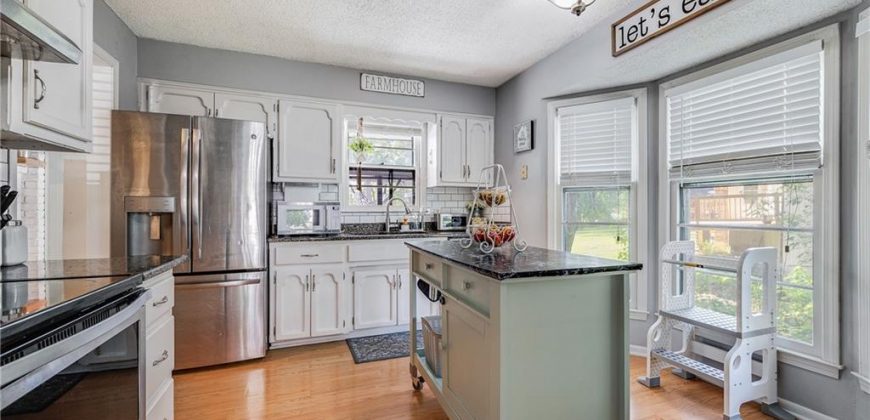 Homes for Sale in Liberty, MO 64068 | 853  York Place
