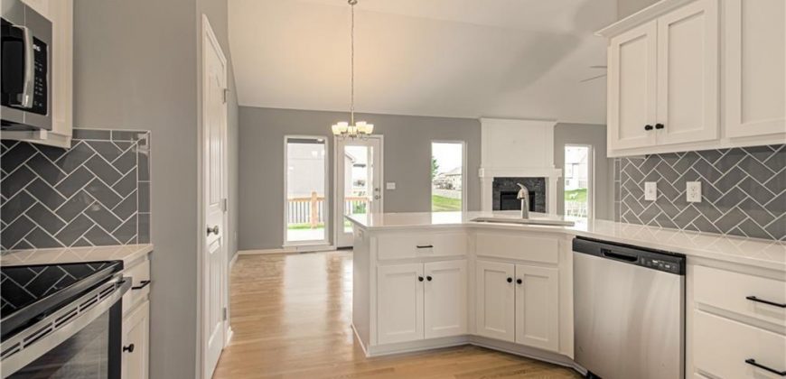 Homes for Sale in Liberty, MO 64068 | 988  Poplar Lane