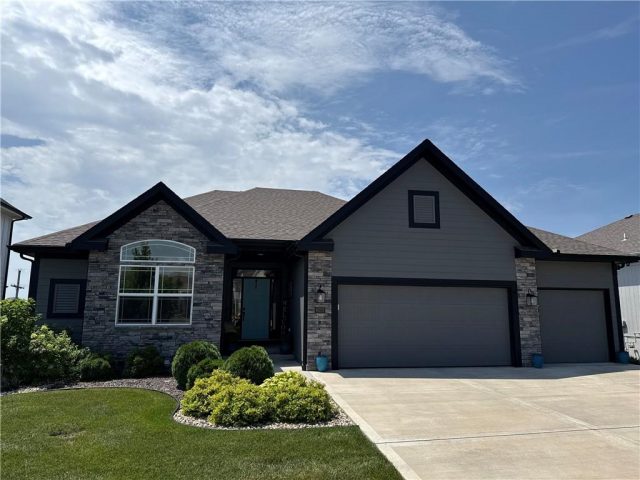 Homes for Sale in Kansas City, MO 64158 | 8015 NE 76th Terrace