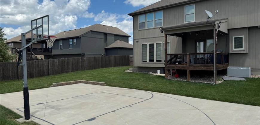 Homes for Sale in Kansas City, MO 64156 | 9112 N MYRTLE Avenue
