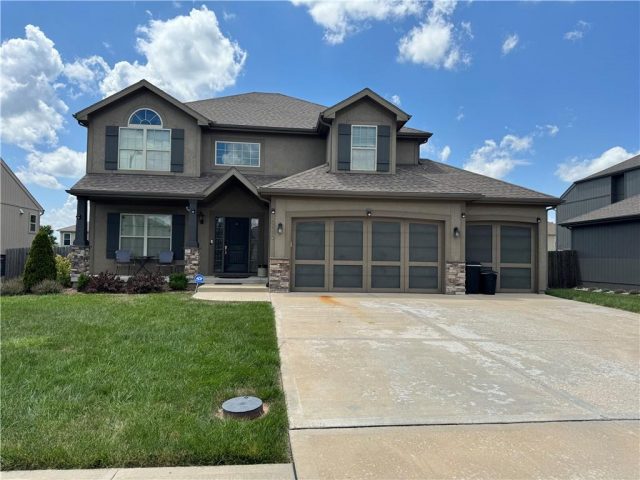 Homes for Sale in Kansas City, MO 64156 | 9112 N MYRTLE Avenue