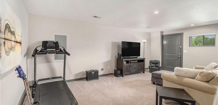 Homes for Sale in Kansas City, MO 64118 | 1201 NW 77th Street