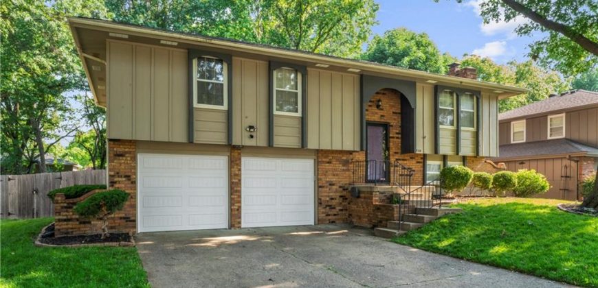 Homes for Sale in Kansas City, MO 64118 | 708 NE 80th Terrace