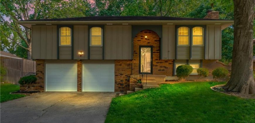 Homes for Sale in Kansas City, MO 64118 | 708 NE 80th Terrace