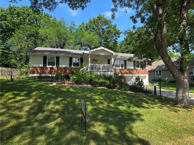 Homes for Sale in Kansas City, MO 64117 | 4606 N College Avenue
