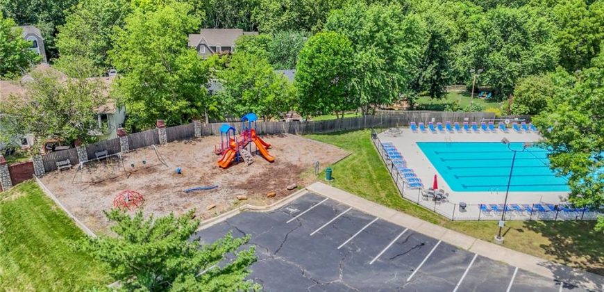 Homes for Sale in Kansas City, MO 64151 | 5729 N Oregon Avenue