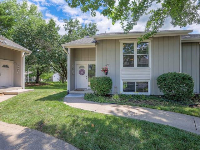 Homes for Sale in Kansas City, MO 64151 | 5729 N Oregon Avenue