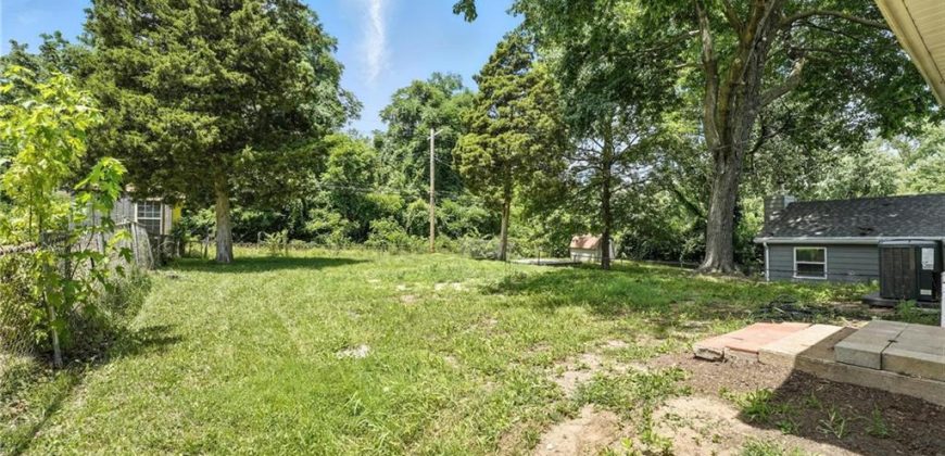 Homes for Sale in Kansas City, MO 64119 | 4916 N Manchester Avenue