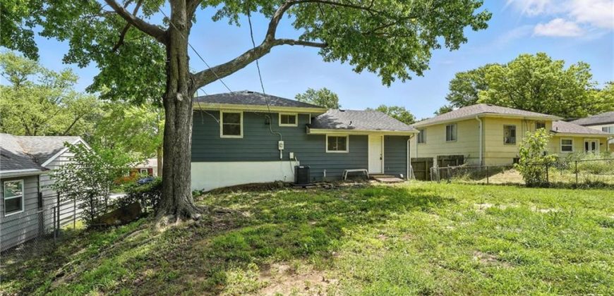 Homes for Sale in Kansas City, MO 64119 | 4916 N Manchester Avenue